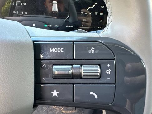 Used 2024 Kia EV9 Land AWD/4WD image 15