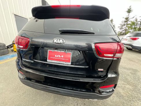 Used 2020 Kia Sorento LX FWD image 27