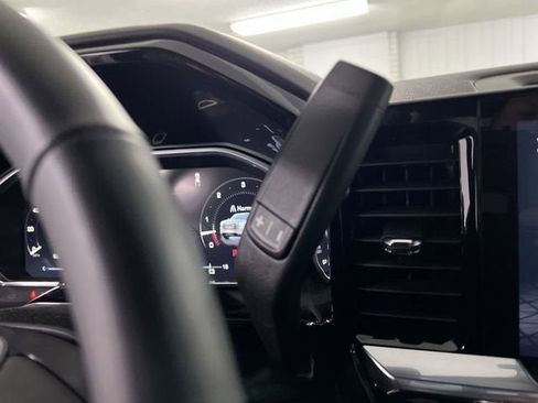 Certified 2026 GMC Sierra 1500 Elevation AWD/4WD image 16