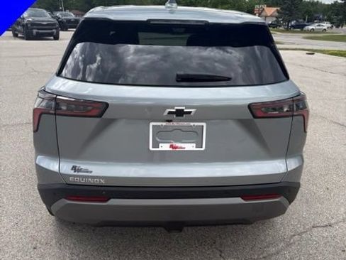New 2026 Chevrolet Equinox LT w/ Convenience Package II FWD image 4