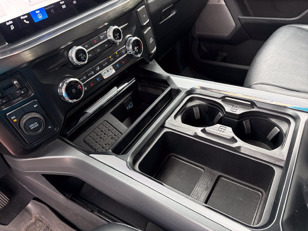 Certified 2025 Ford F250 Lariat AWD/4WD image 18