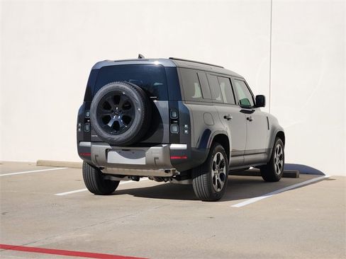 New 2026 Land Rover Defender 110 S image 4