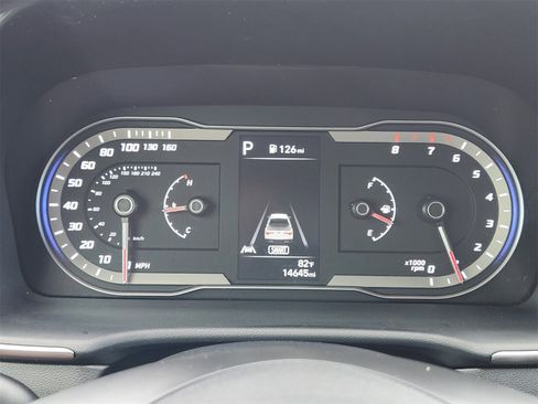 Used 2024 Hyundai Santa Cruz SE image 23