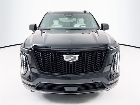 Used 2026 Cadillac Escalade Platinum Sport w/ LPO, ONYX Package image 2