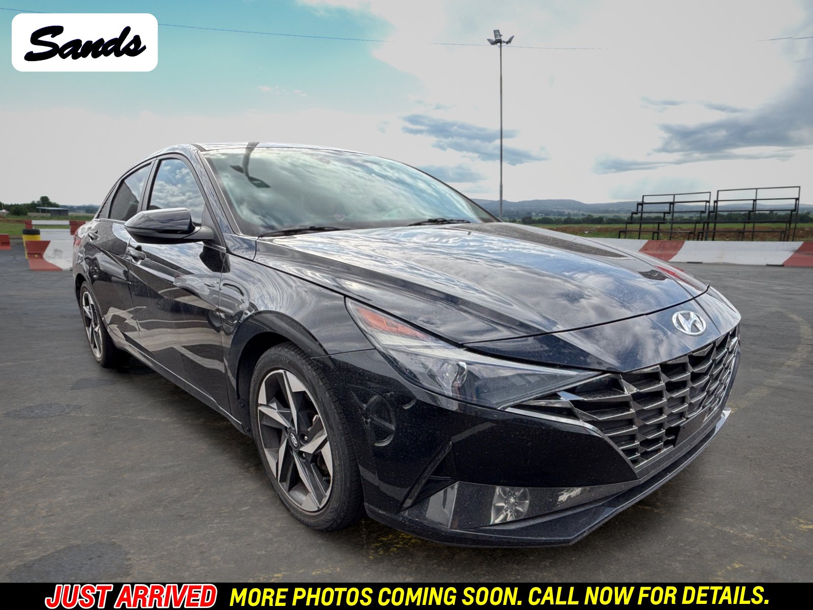 Used 2021 Hyundai Elantra SEL w/ Convenience + Premium Package FWD image 1