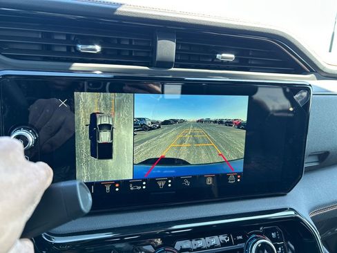 New 2026 GMC Sierra 2500 AT4 w/ AT4 Premium Plus Package image 26