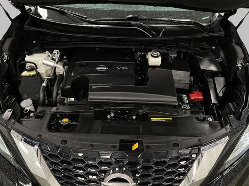Certified 2024 Nissan Murano Platinum w/ Cargo Package AWD/4WD image 11