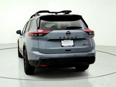 Used 2026 Nissan Rogue SV AWD/4WD image 6