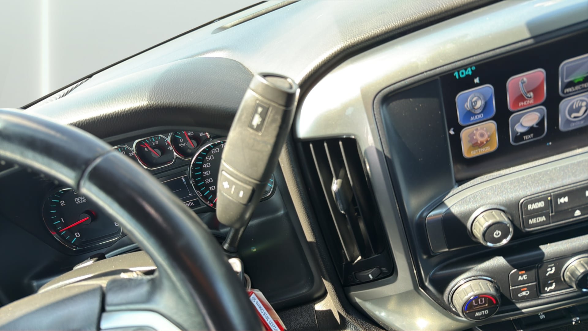 Used 2018 Chevrolet Silverado 1500 LT w/ All Star Edition AWD/4WD image 23
