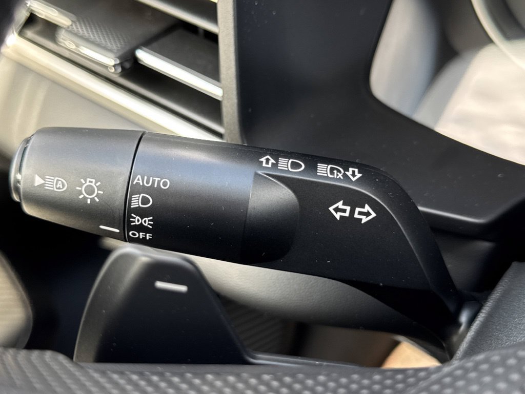 New 2026 Mitsubishi Outlander ES AWD/4WD image 17