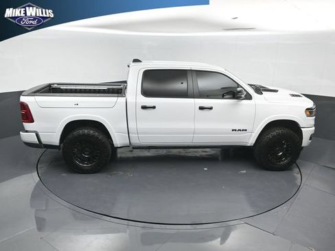 Used 2025 RAM 1500 Limited AWD/4WD image 16