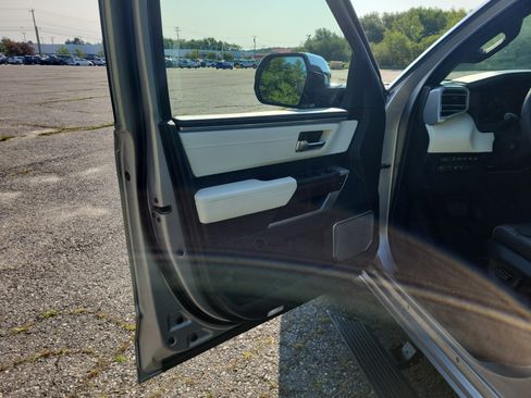 Used 2024 Toyota Sequoia Capstone AWD/4WD image 15