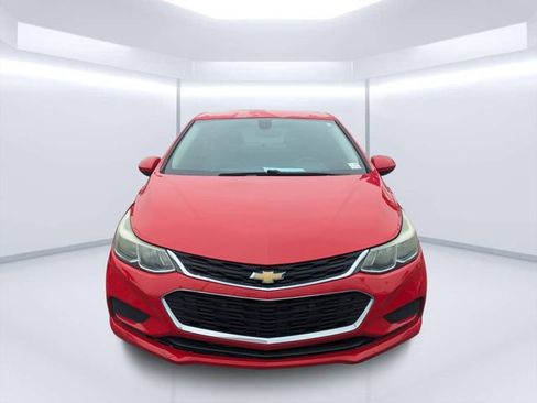 Used 2018 Chevrolet Cruze LS image 8