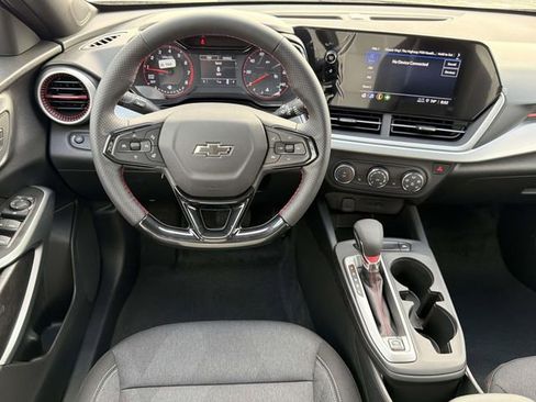 New 2026 Chevrolet Trax RS w/ Sunroof Package image 25