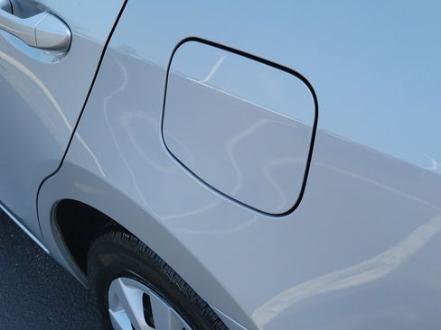 Used 2014 Toyota Corolla LE FWD image 10