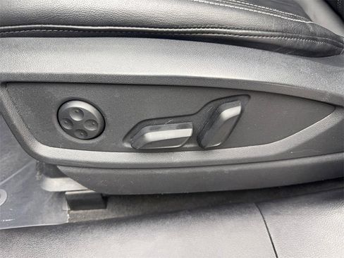 Used 2022 Audi Q5 2.0T Premium w/ Convenience Package image 31