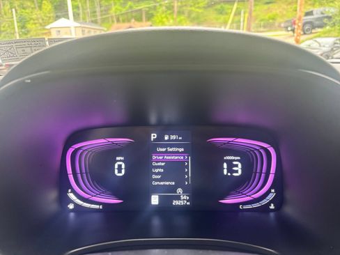 Used 2025 Kia Soul LX w/ LX Technology Package FWD image 38