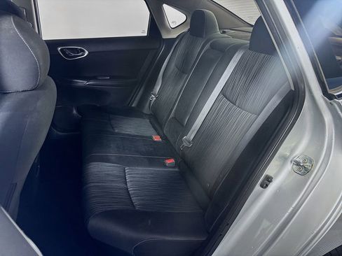 Used 2016 Nissan Sentra SV FWD image 20