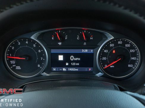 Used 2021 GMC Terrain SLT w/ Infotainment Package II FWD image 15