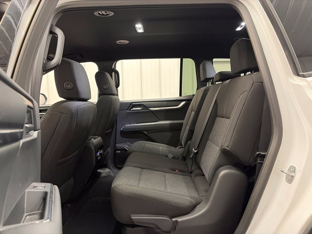Used 2026 GMC Acadia Elevation AWD/4WD image 14