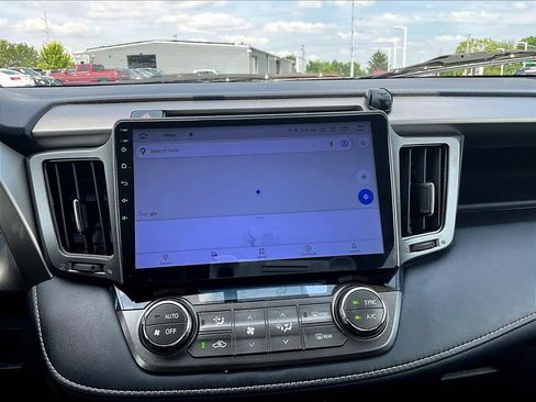 Used 2015 Toyota RAV4 XLE AWD/4WD image 18