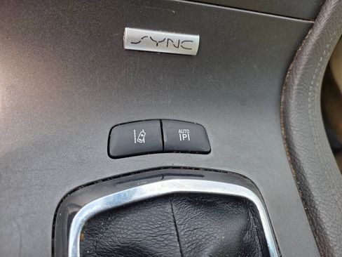 Used 2016 Lincoln MKT AWD w/ Equipment Group 201A image 15