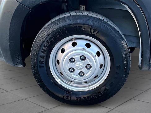 Used 2023 RAM ProMaster 2500 w/ Convenience Group image 11