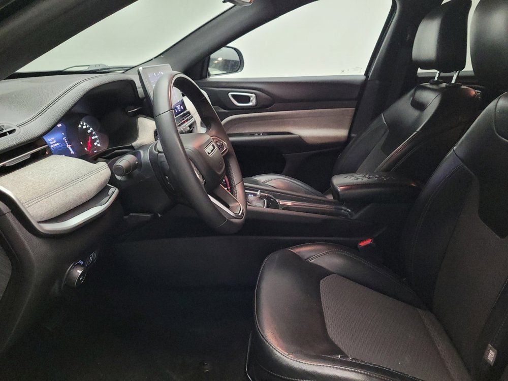 Used 2023 Jeep Compass Latitude AWD/4WD image 17