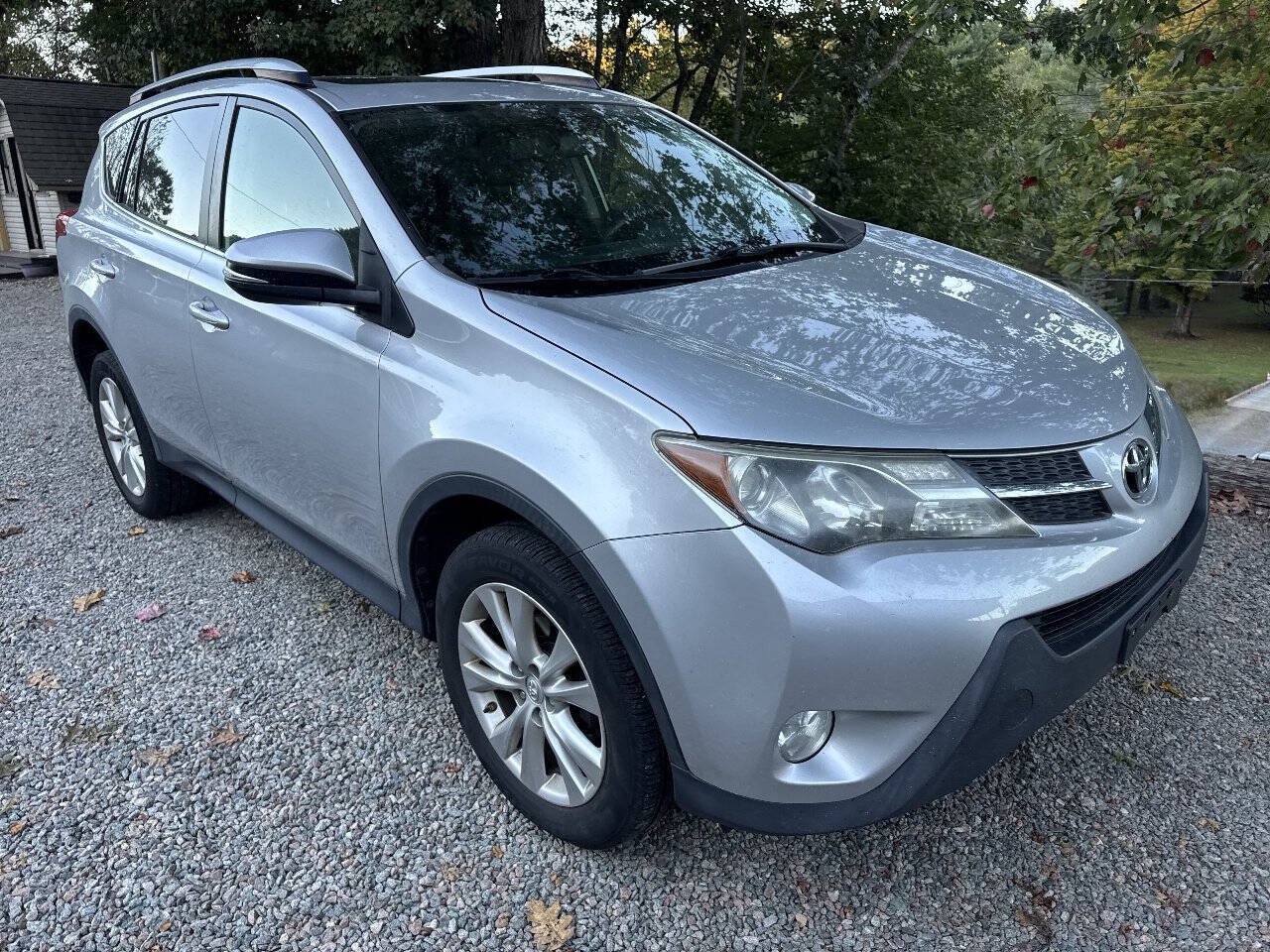 Used 2015 Toyota RAV4 Limited AWD/4WD image 7