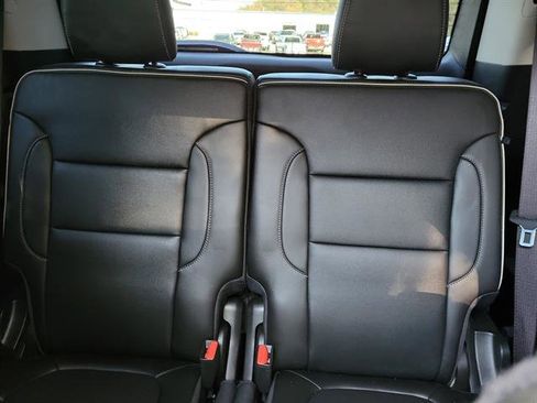 Used 2021 GMC Acadia Denali w/ Denali Technology Package image 9