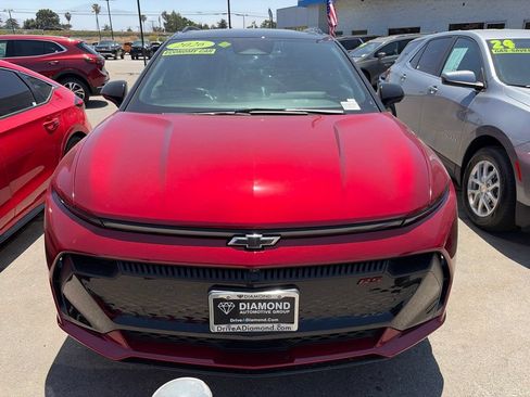 Used 2026 Chevrolet Equinox EV RS FWD image 2