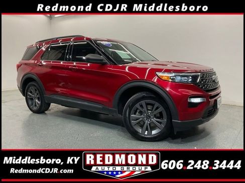 Used 2021 Ford Explorer XLT AWD/4WD image 1