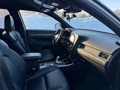 Used 2021 Mitsubishi Outlander SEL image 21