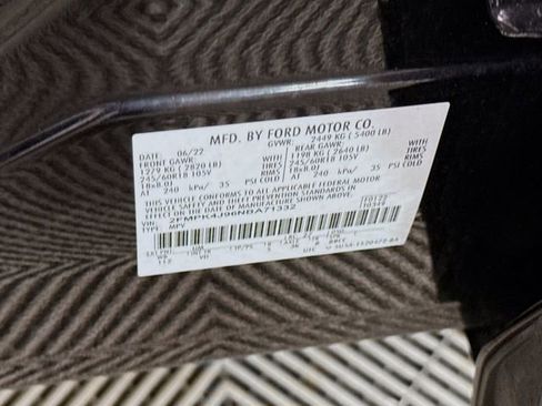 Used 2022 Ford Edge SEL w/ Convenience Package image 32