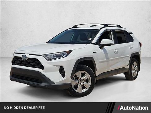 Used 2021 Toyota RAV4 XLE AWD/4WD image 1