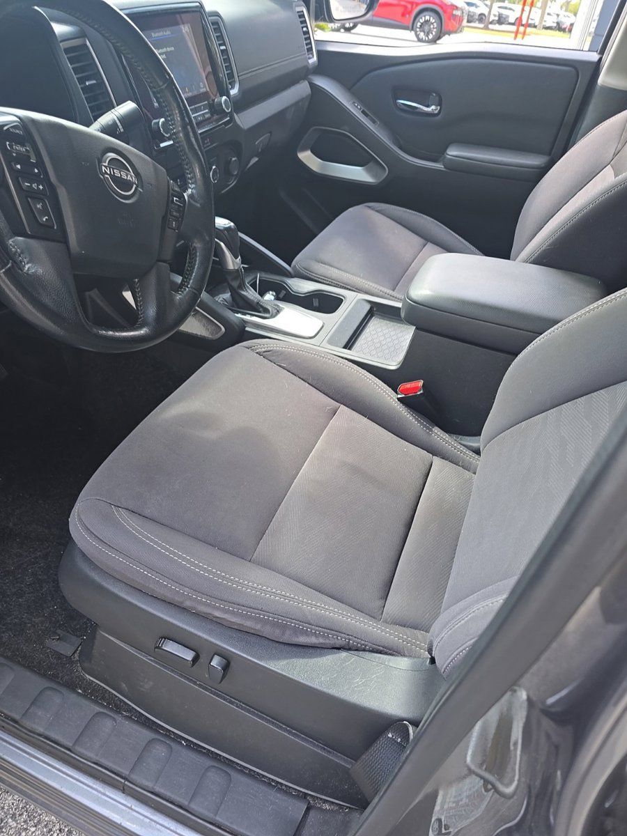 Certified 2022 Nissan Frontier SV AWD/4WD image 20