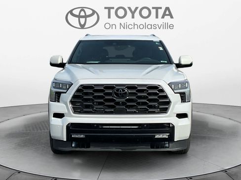 Used 2024 Toyota Sequoia Platinum image 8