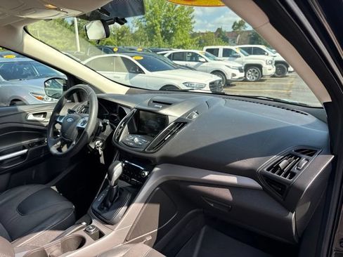 Used 2015 Ford Escape SE w/ SE Chrome Package FWD image 28
