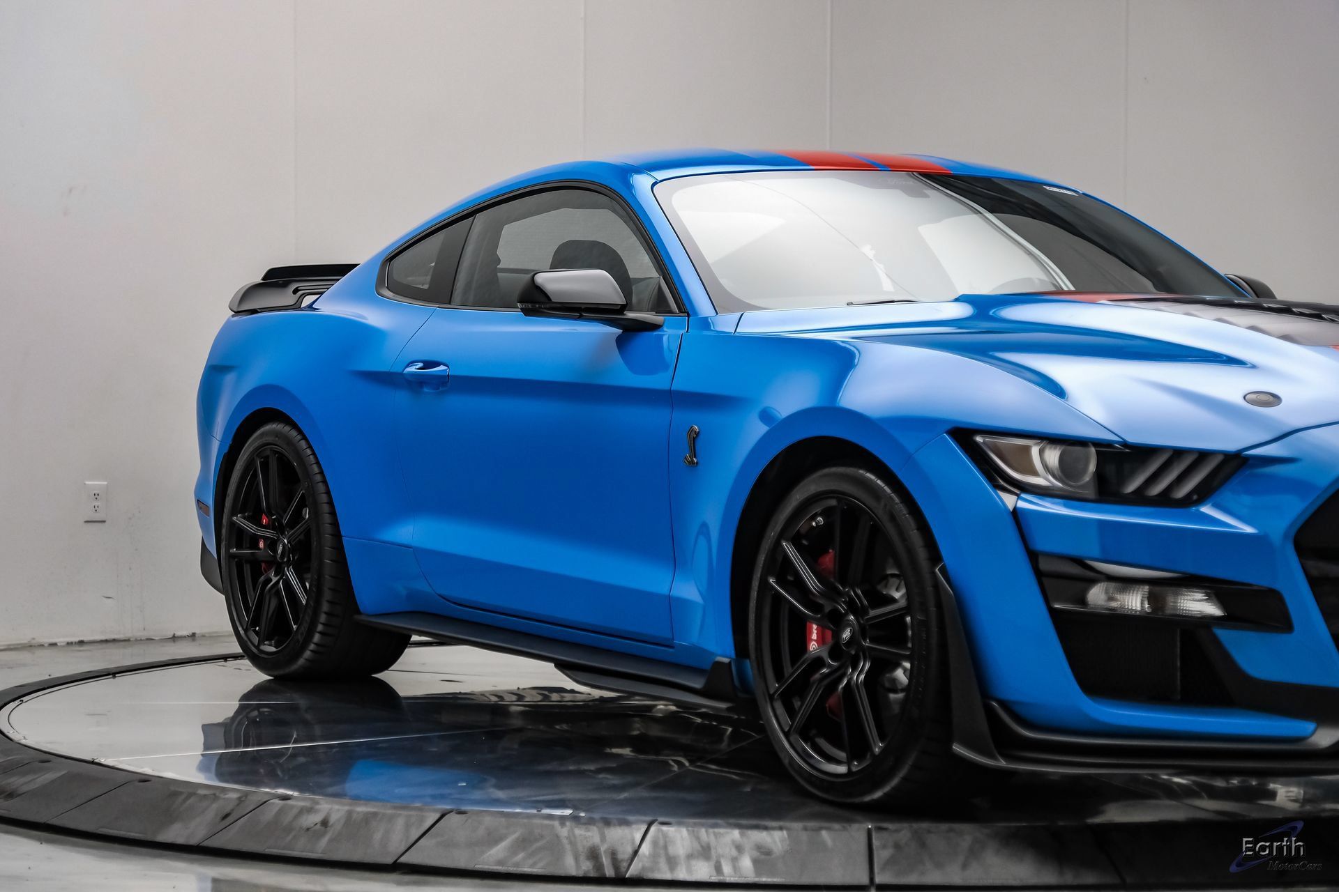 Used 2022 Ford Mustang Shelby GT500 w/ Technology Package RWD image 25