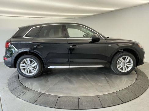 Certified 2023 Audi Q5 2.0T Premium w/ Convenience Package AWD/4WD image 8