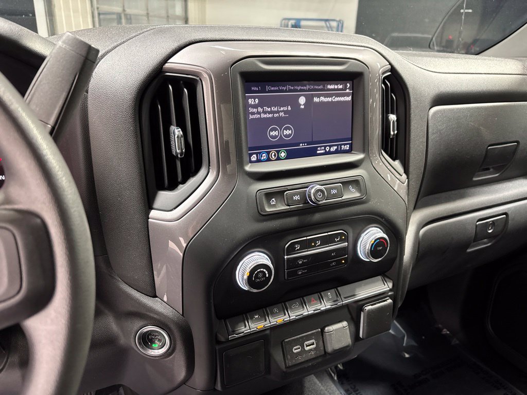 Used 2023 GMC Sierra 1500 Pro w/ Graphite Edition AWD/4WD image 15
