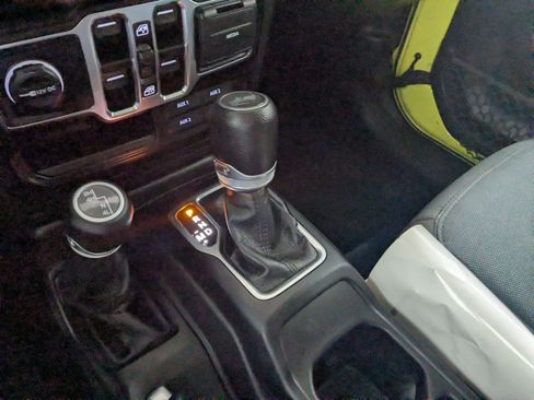 Used 2023 Jeep Wrangler Unlimited Sport w/ Uconnect 4C Nav & Sound Group AWD/4WD image 18