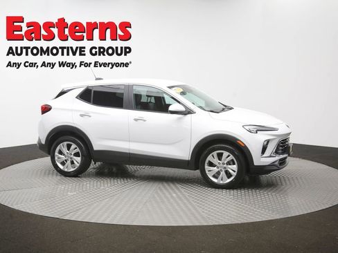 Used 2024 Buick Encore GX Preferred FWD image 45