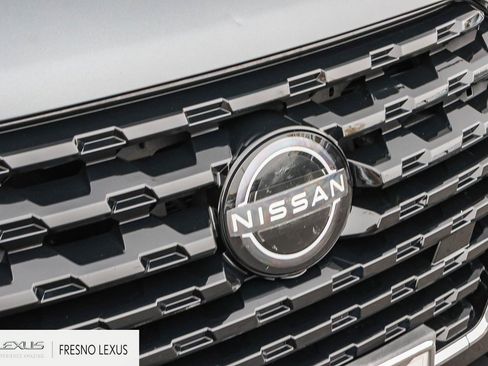 Used 2022 Nissan Kicks S image 11