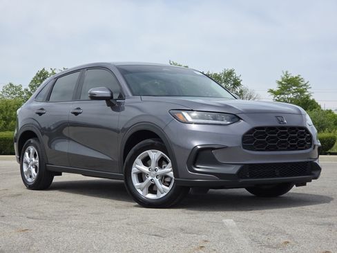Used 2023 Honda HR-V LX image 2
