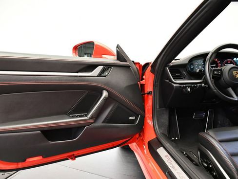 Used 2021 Porsche 911 Targa 4S Heritage Design image 35