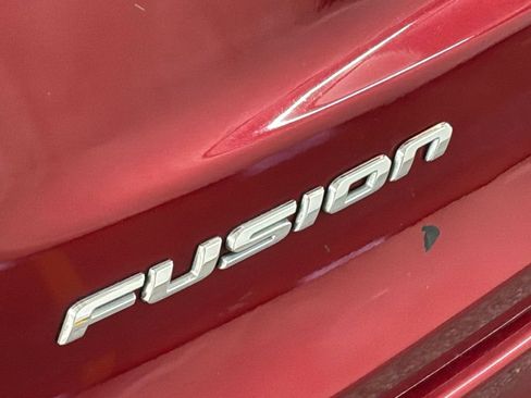Used 2020 Ford Fusion SE FWD image 22