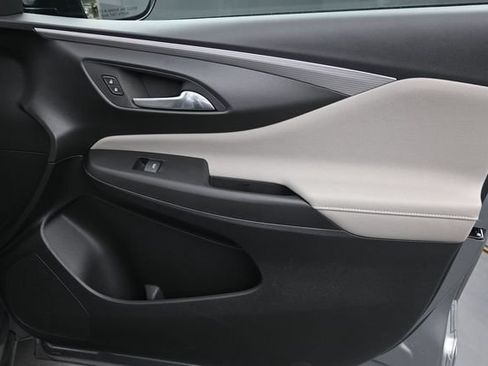 Used 2025 Buick Envista Avenir FWD image 24