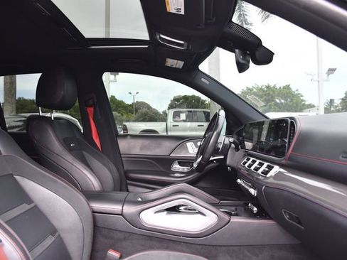 Used 2021 Mercedes-Benz GLE 53 AMG 4MATIC image 31
