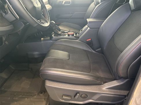 New 2025 Ford Bronco Raptor image 9